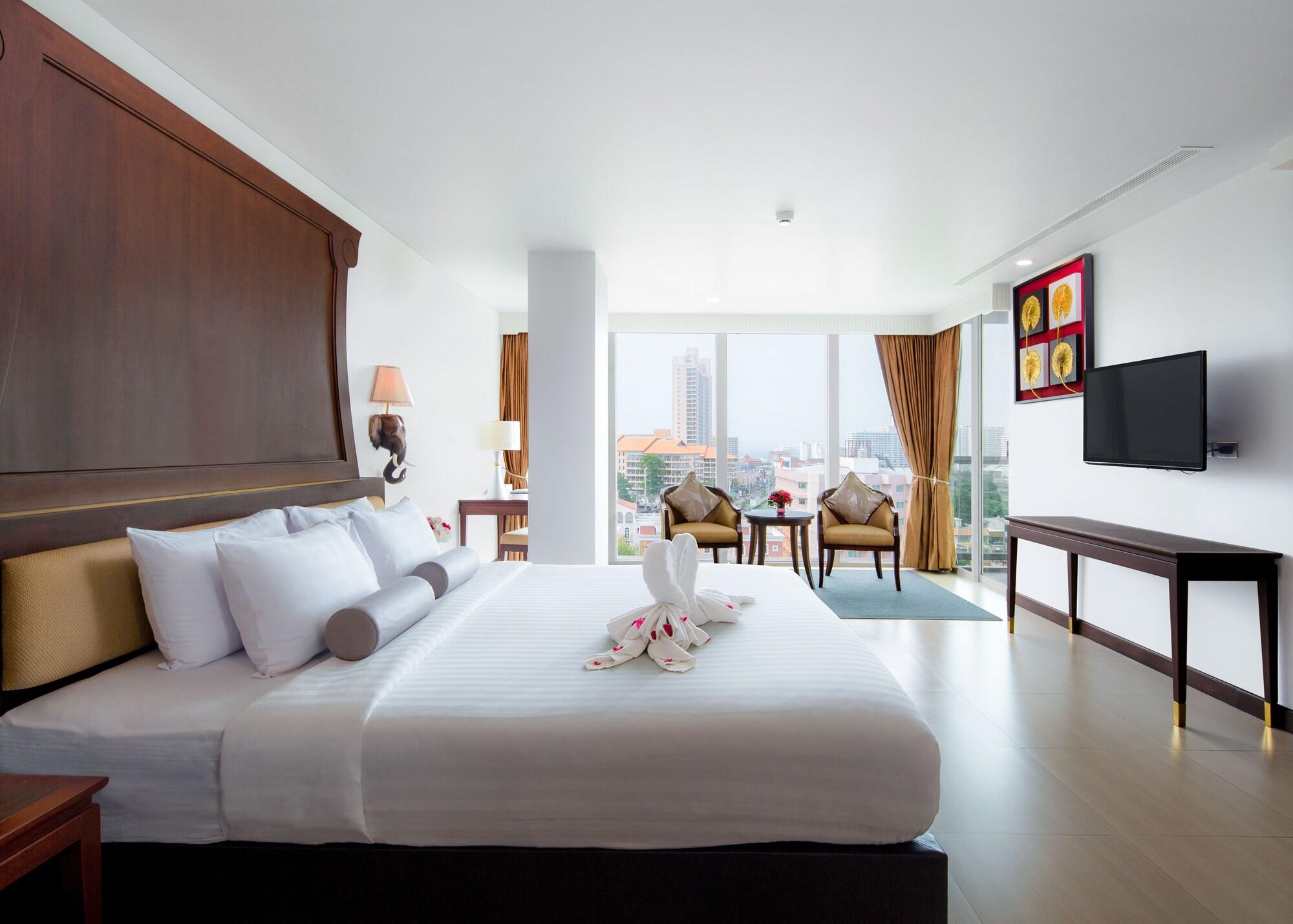 Aiyara Grand 5* Паттайя