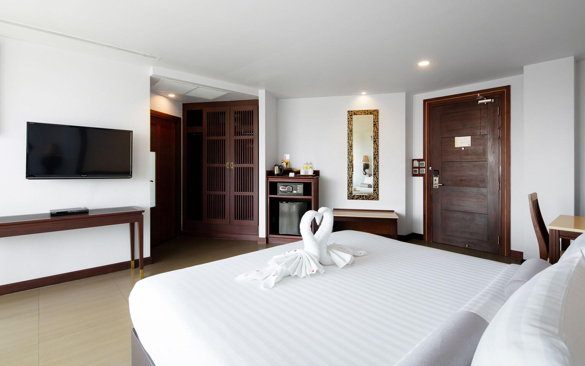 Aiyara Grand 5* Паттайя