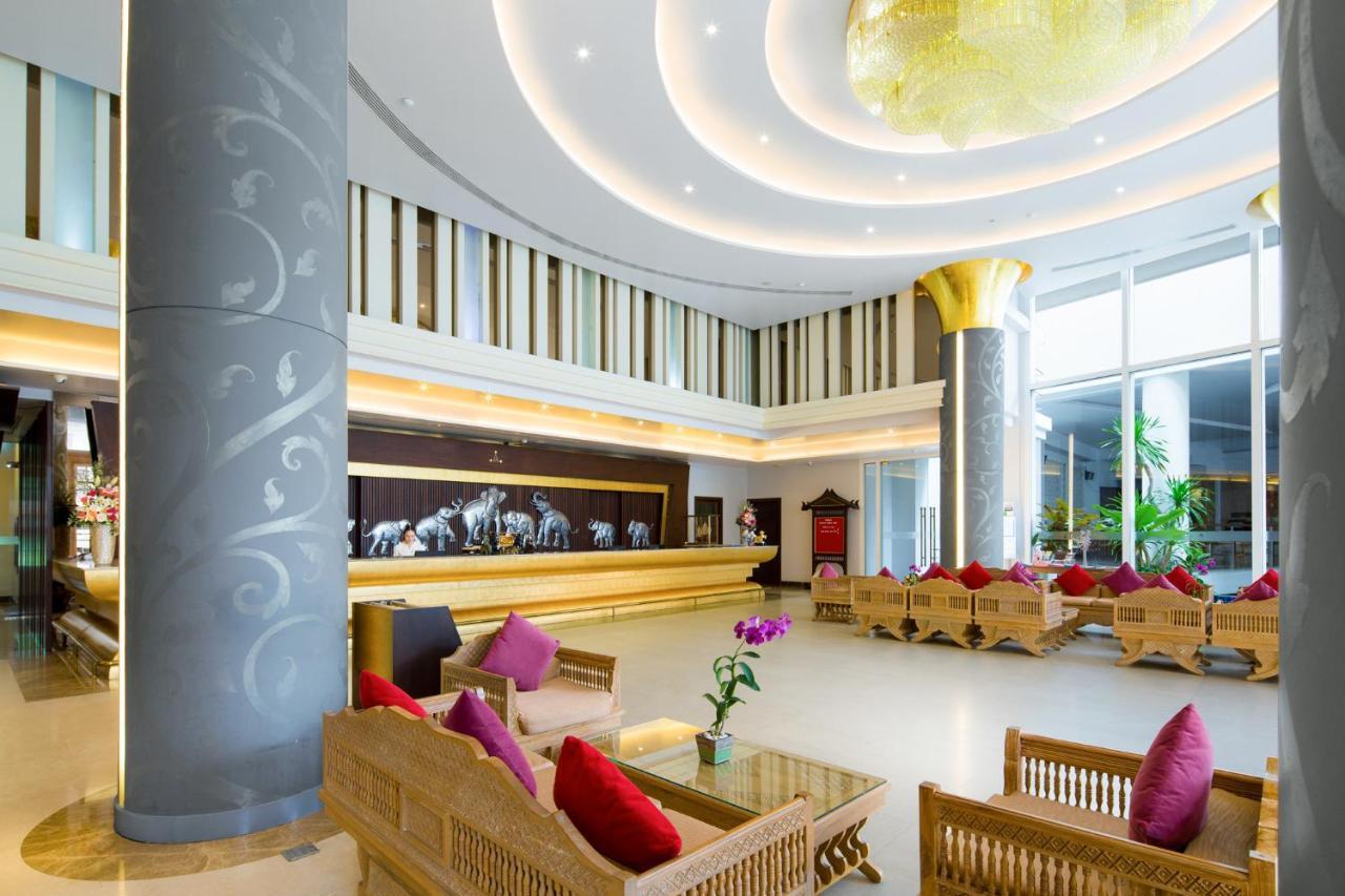 Отель Aiyara Grand 5*